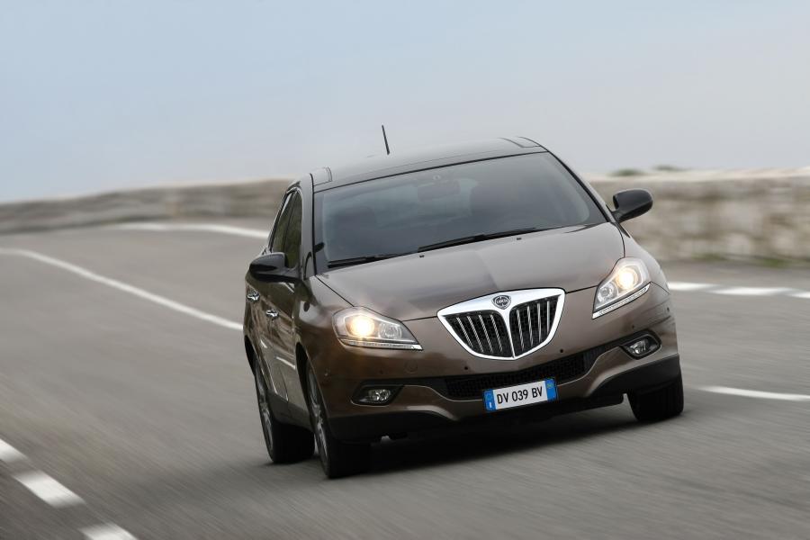  Lancia Delta 1.8 DiTurbo 2009 года  (фото 20 из 43)